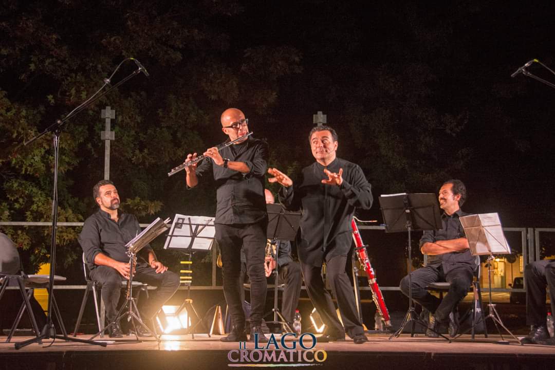 Il flauto con l'attore in scena